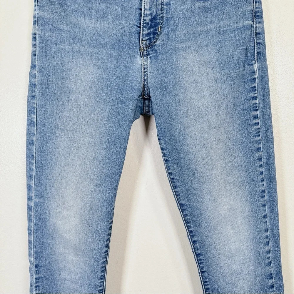 Levi's 311 Shaping Skinny Medium Wash Jeans - Picture 6 of 16